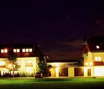 ホテル Restaurant Itzumer Pass ヒルデスハイム